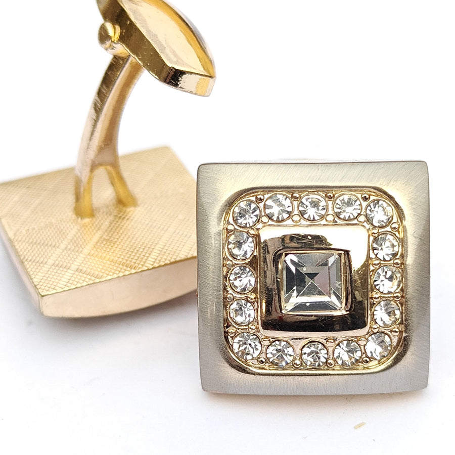 Zircon Metal cufflinks with artistic Design and attractive colors 00020
