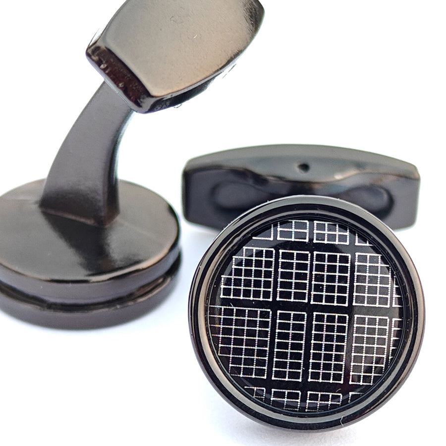 Metal cufflinks with artistic Design and attractive colors 00006