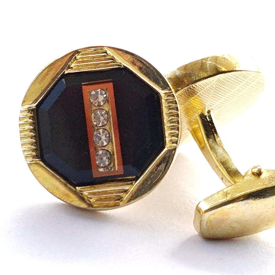 Metal cufflinks with artistic Design and attractive colors 00045