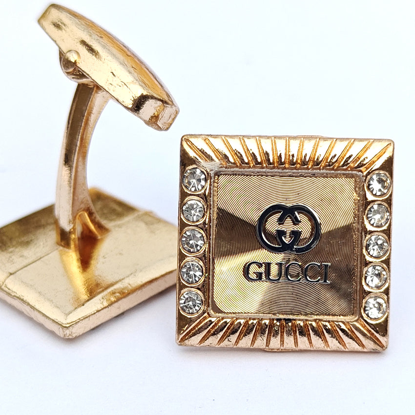 Metal cufflinks with artistic Design and attractive colors  00062