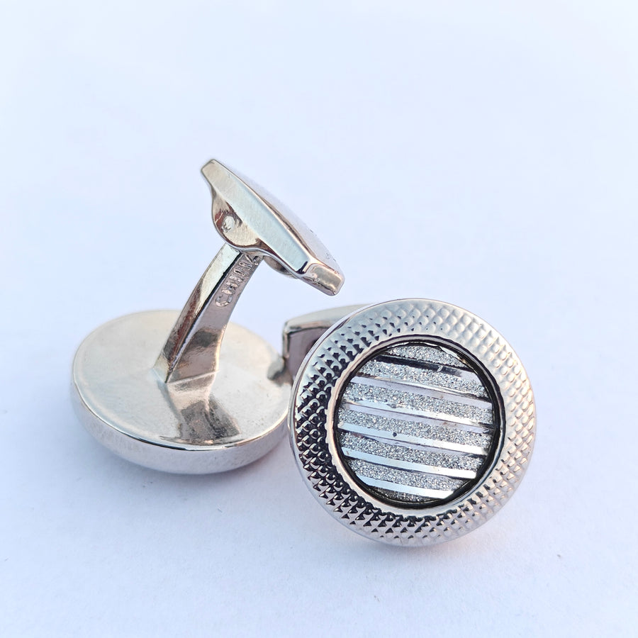 White Zircone stone cufflink with Attrective Gold Color